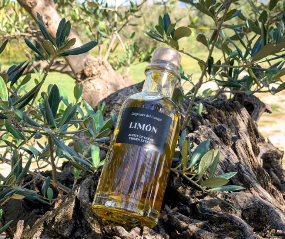 lemon olive oil on to of a branch